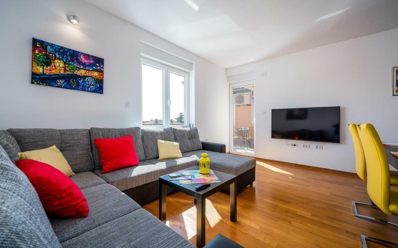 Apartment Laura House With